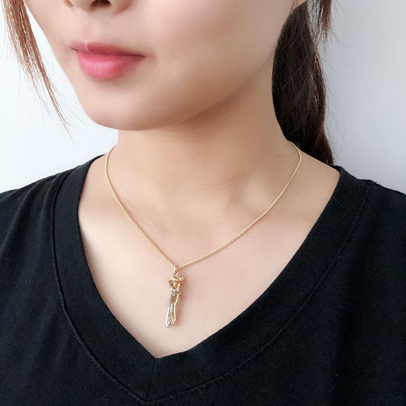 Love Style Cuddle Necklace